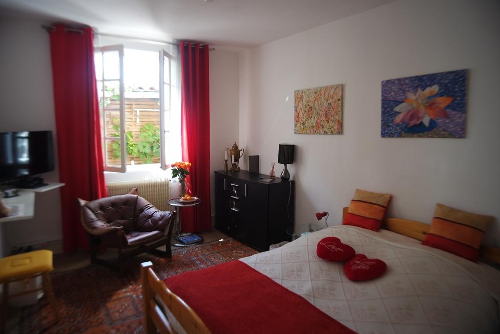 Bed and Breakfast Le Balcon Des Jasses Espere Экстерьер фото